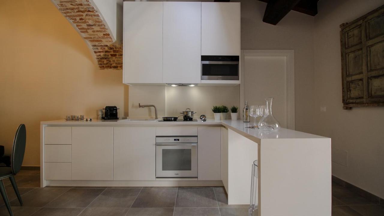 Nel Cuore Dell'Aquila Bnb Exterior foto